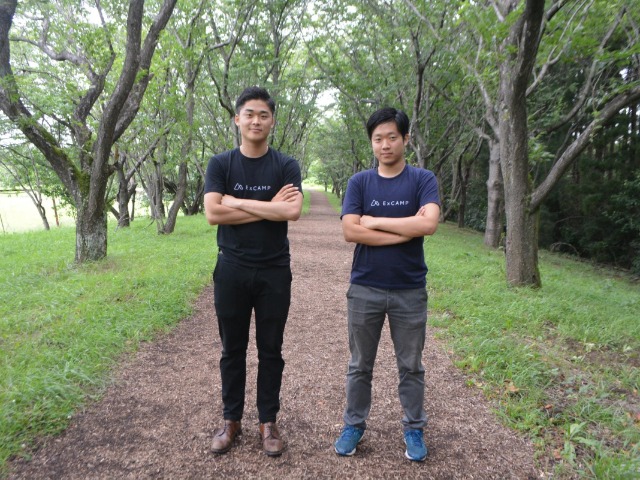 ExCAMPの運営会社の塚崎浩平・代表取締役CEO（左）と三浦大地CTO